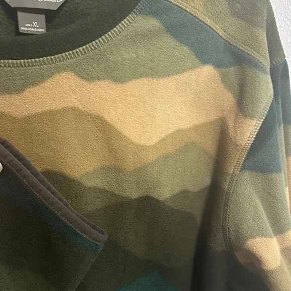 Eddie Bauer Green Layered Wave Crewneck - Picture 7 of 8